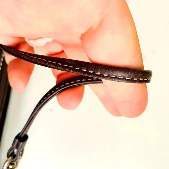 Vintage Coach Brown Buckled Leather Wristlet/Clutch - Picture 5 of 5